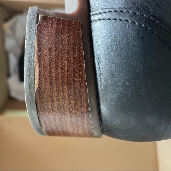 Dansko Oxfords GUC - Picture 3 of 11